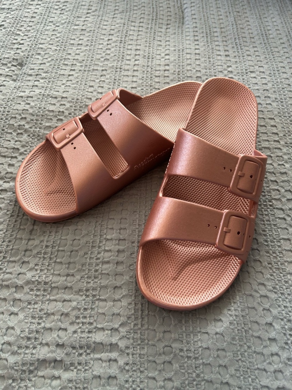 Freedom Moses Double Buckle Slide Sandals in Metallic Rose